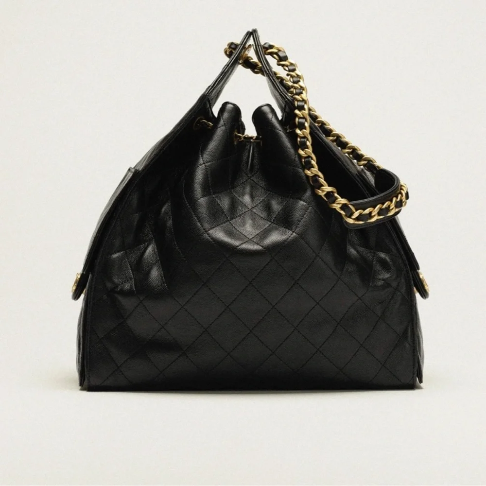 NEW✨ Chanel 25 Leather Hobo Bag Medium - Black - Picture 9 of 15